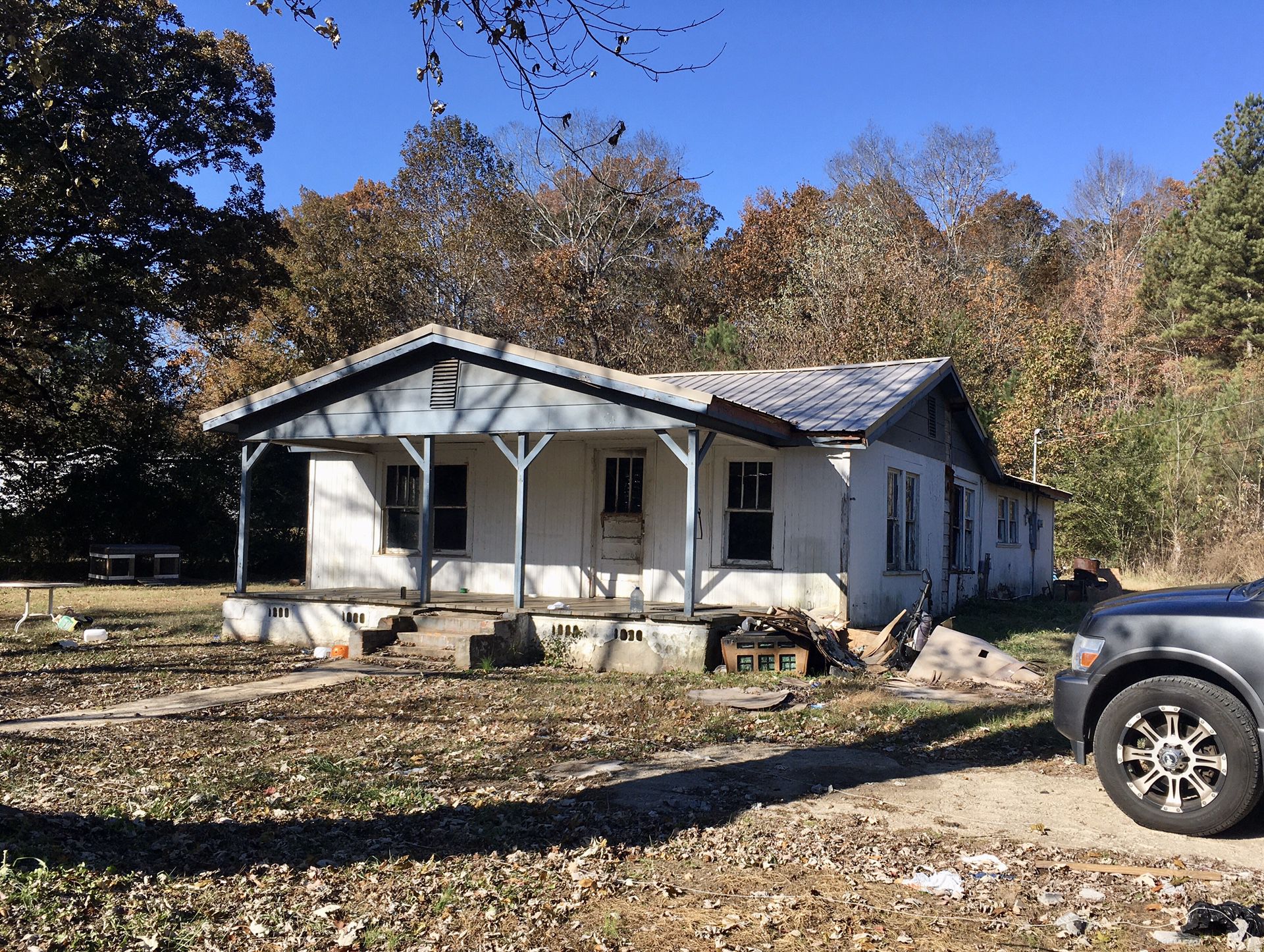 3 Bed House & 2 Bed Mobile Home on 3 acres for $43k!