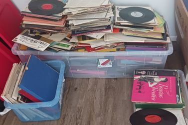 Lot of vinyl records