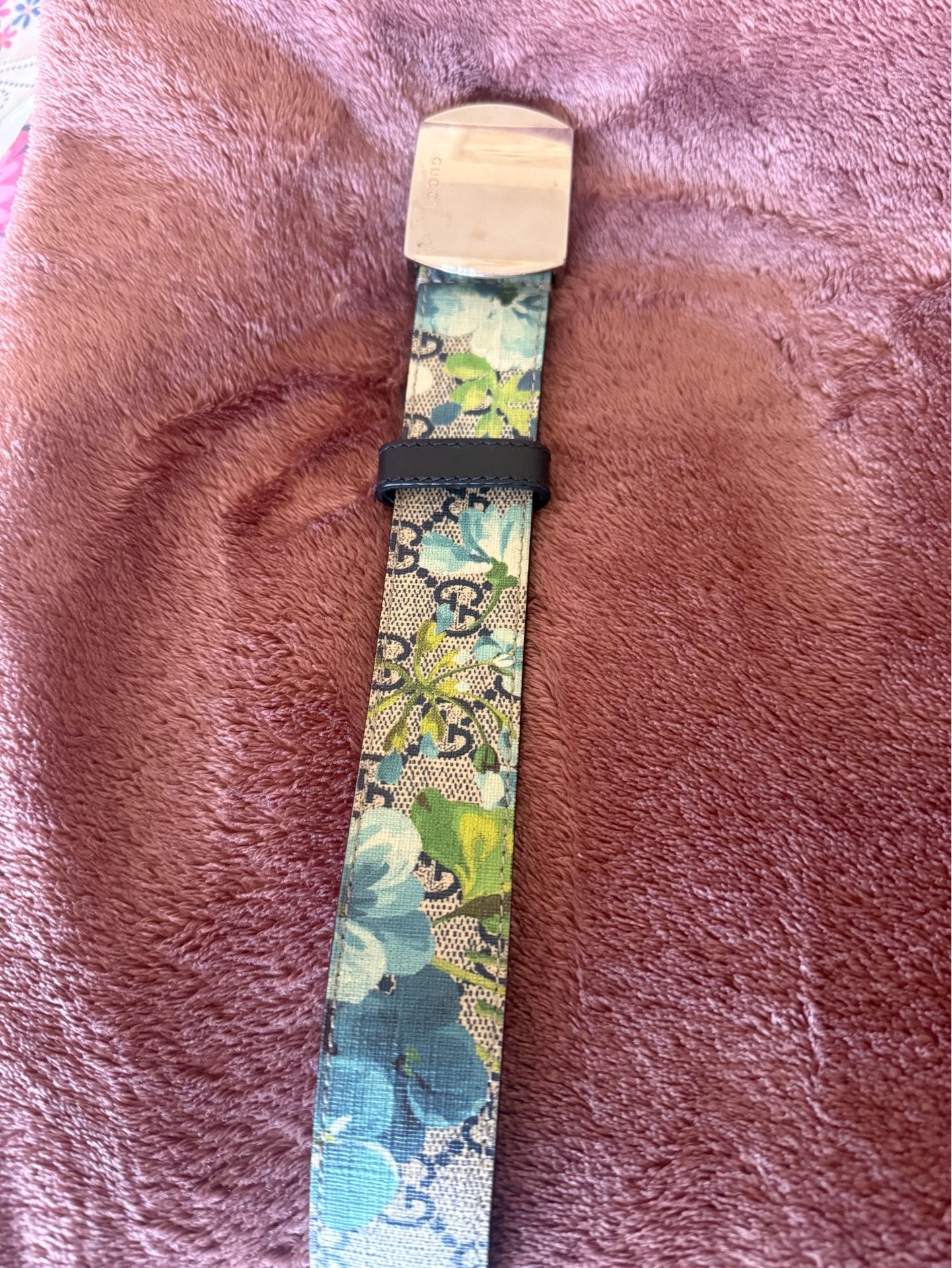 Gucci Mens belt size 28-32