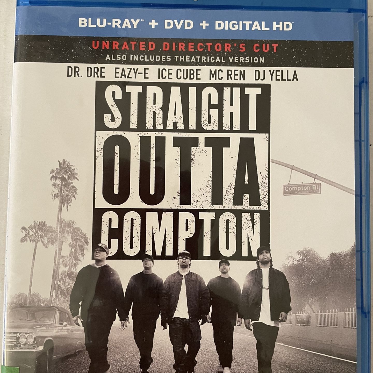 STRAIGHT OUTTA COMPTON (Blu-ray + DVD) for Sale in Lewisville, TX 