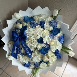 Ramo Buchon Roses Flower Bouquet