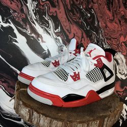 7Y;8.5W Air Jordan 4 Retro Fire Red GS