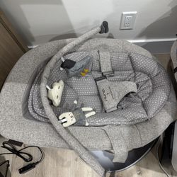 Nuna Leaf Seat Lounger Like New Rarely Used Very Clean No Damage 