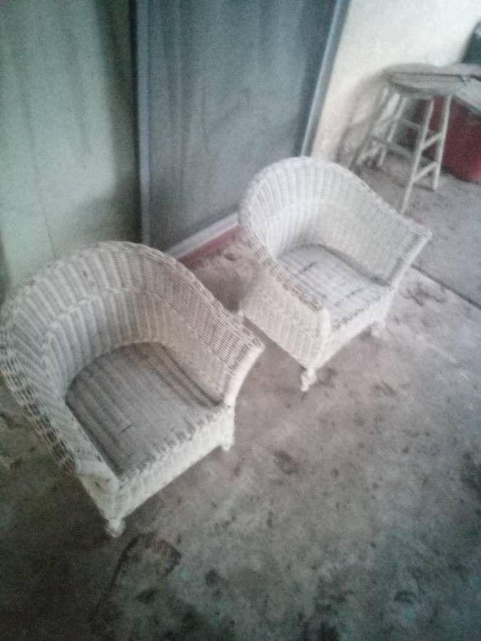 WICKER Furniture Sofa Chairs Table 4 Pieces Outdoor White Indoor In table Vintage Shabby Chic Patio Garden  Style 