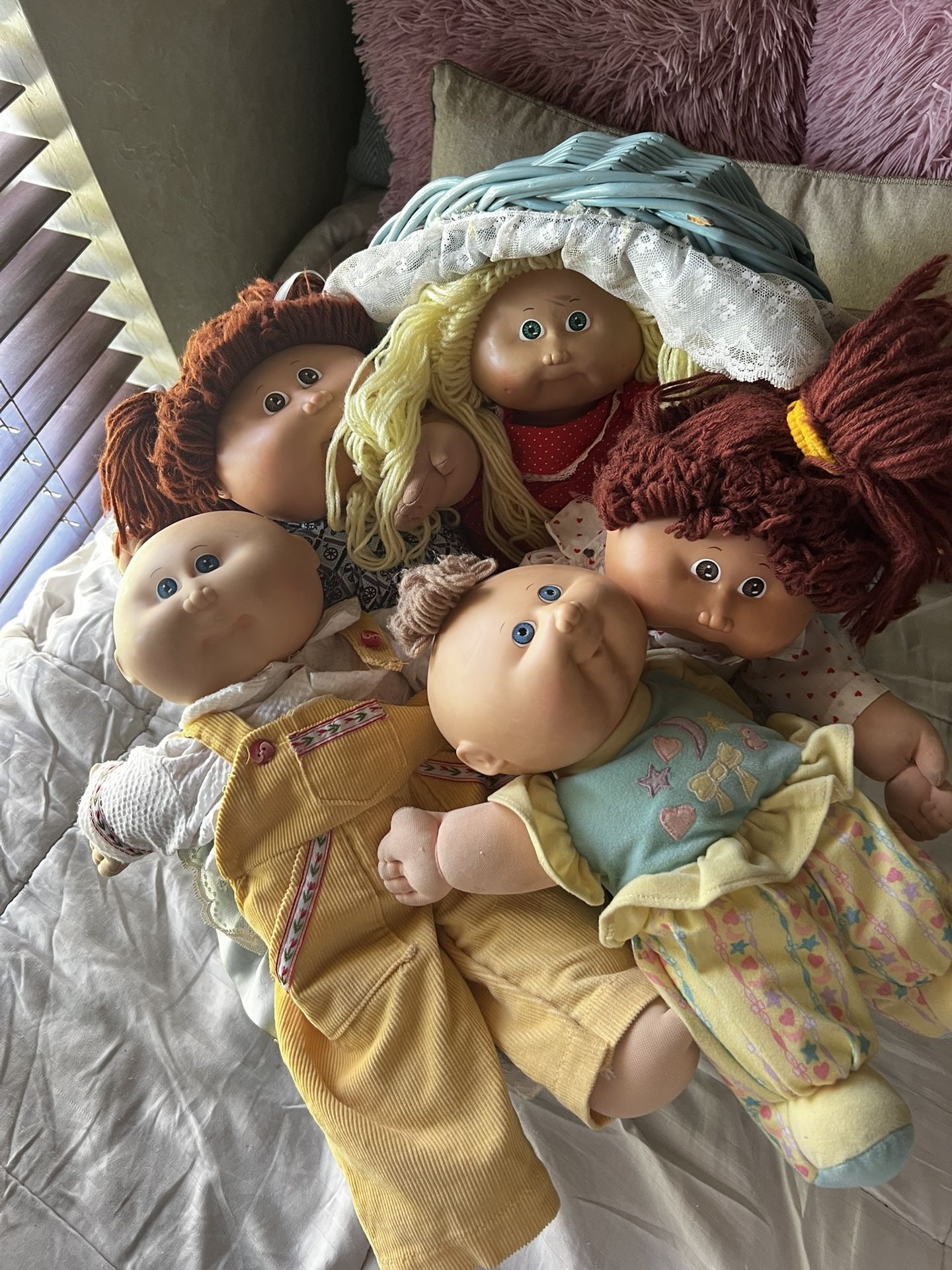 Vintage Cabbage Patch Dolls  Lot – 1980s-1990s – 5 Dolls – Xavier Roberts Signed 