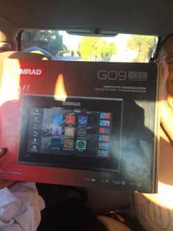 SIMRAD GO9 XSE fishfinder