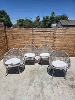 4 Patio Chairs