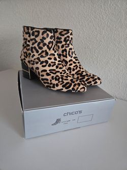 Chico's Dyana leopard print ankle boot