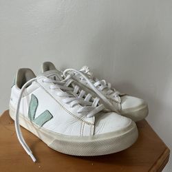 Veja Campo Leather White Matcha Size 7