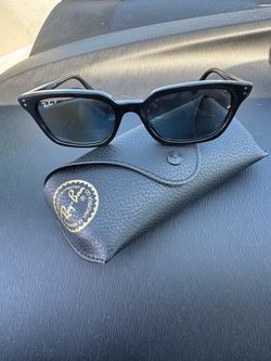 Women’s Ray ban glasses