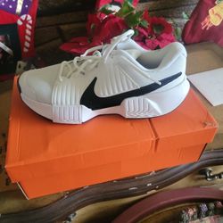 Mens Size 11 Brand New Zoom Challenge Pro Hc 