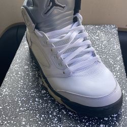 Jordon 5 White Noir
