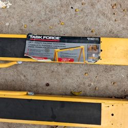 Heavy Duty  Folding Sawhorse