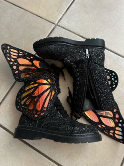 Rave Wing Boots