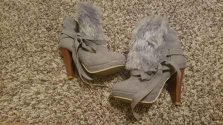 Grey ankle heel