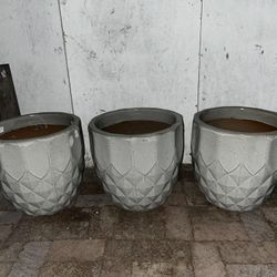 3 heavy ceramic pot planters