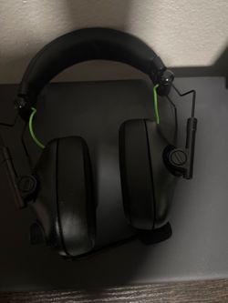 Head phones