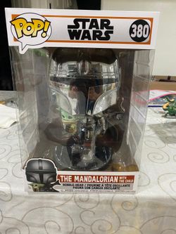 The mandalorian with the child Funko