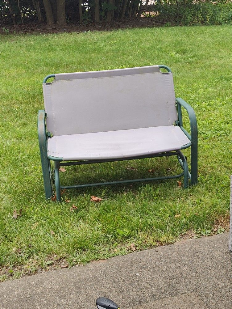2 seater outside patio swing