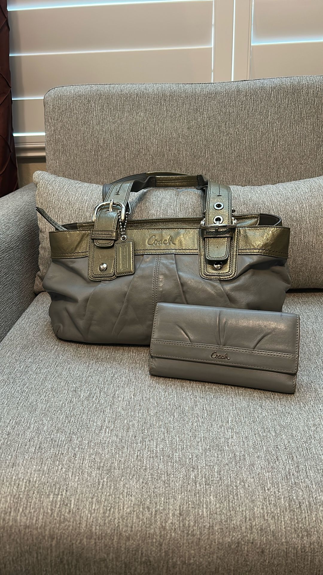 COACH PURSE & Wallet
