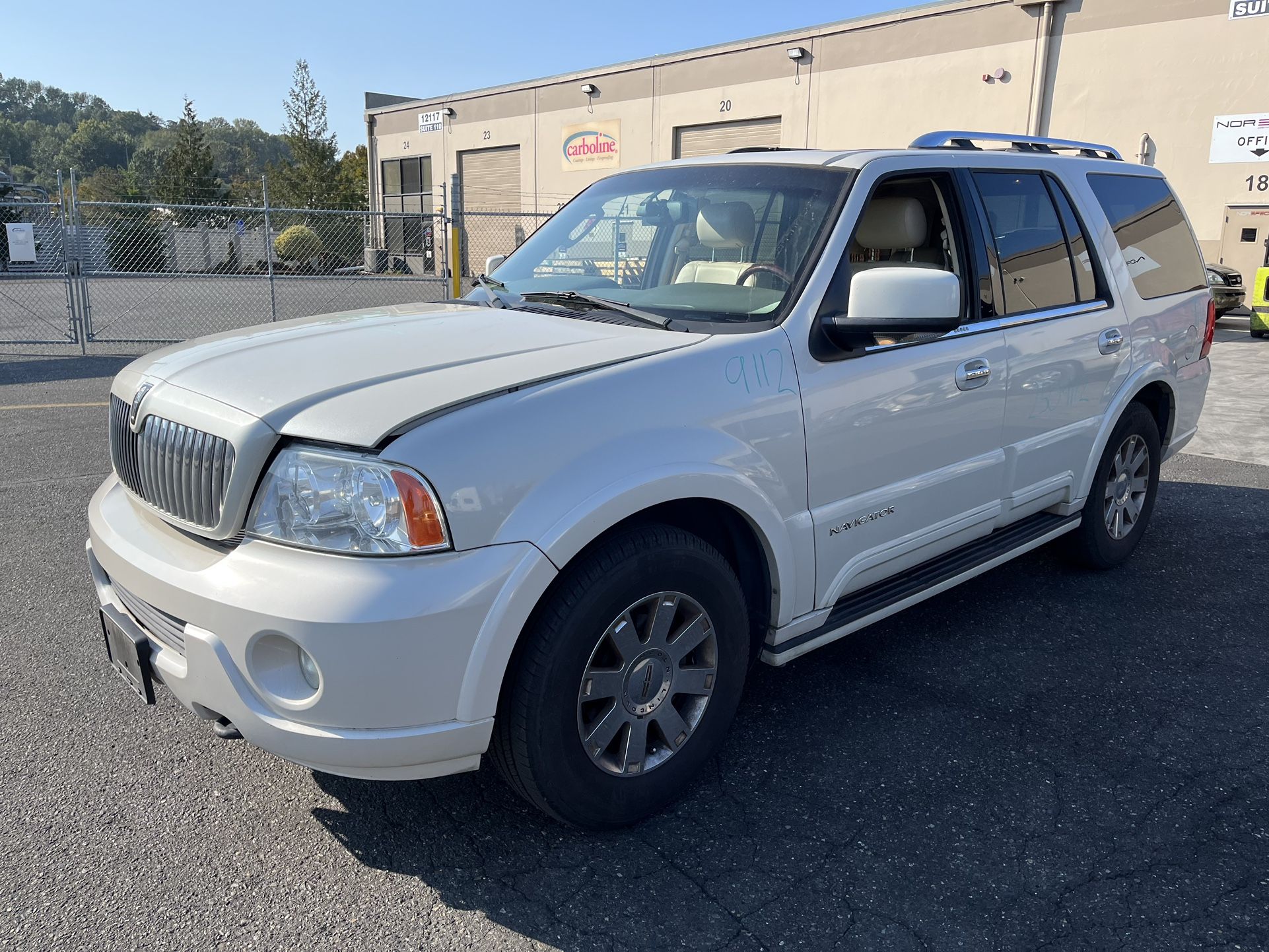 PARTING OUT- 2004 Lincoln Navigator 5.4L 180K Miles OEM PARTS ONLY 