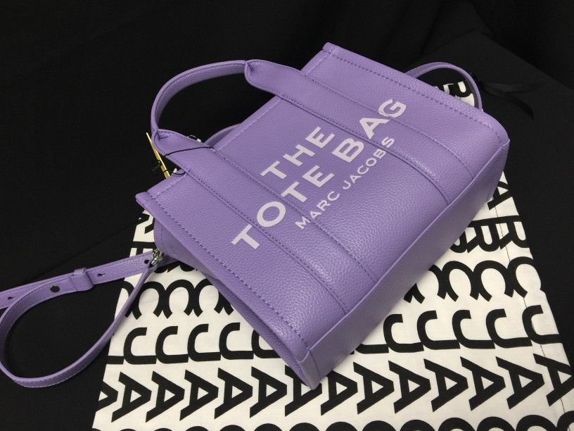 Marc Jacobs the Leather Small Tote Bag