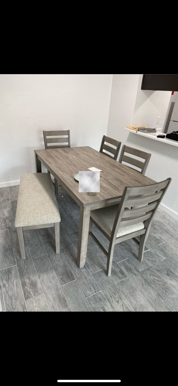 KITCHEN TABLE