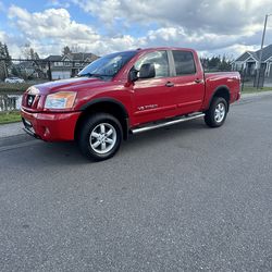 2012 Nissan Titan pro 4X pick up truck 4X4 runs excellent