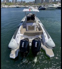 2026 Ranieri Cayman 28 Executive