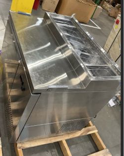 Elite Kitchen Supply Commercial Sandwich Prep Table Refrigerator, 72.4x30.1x43.3