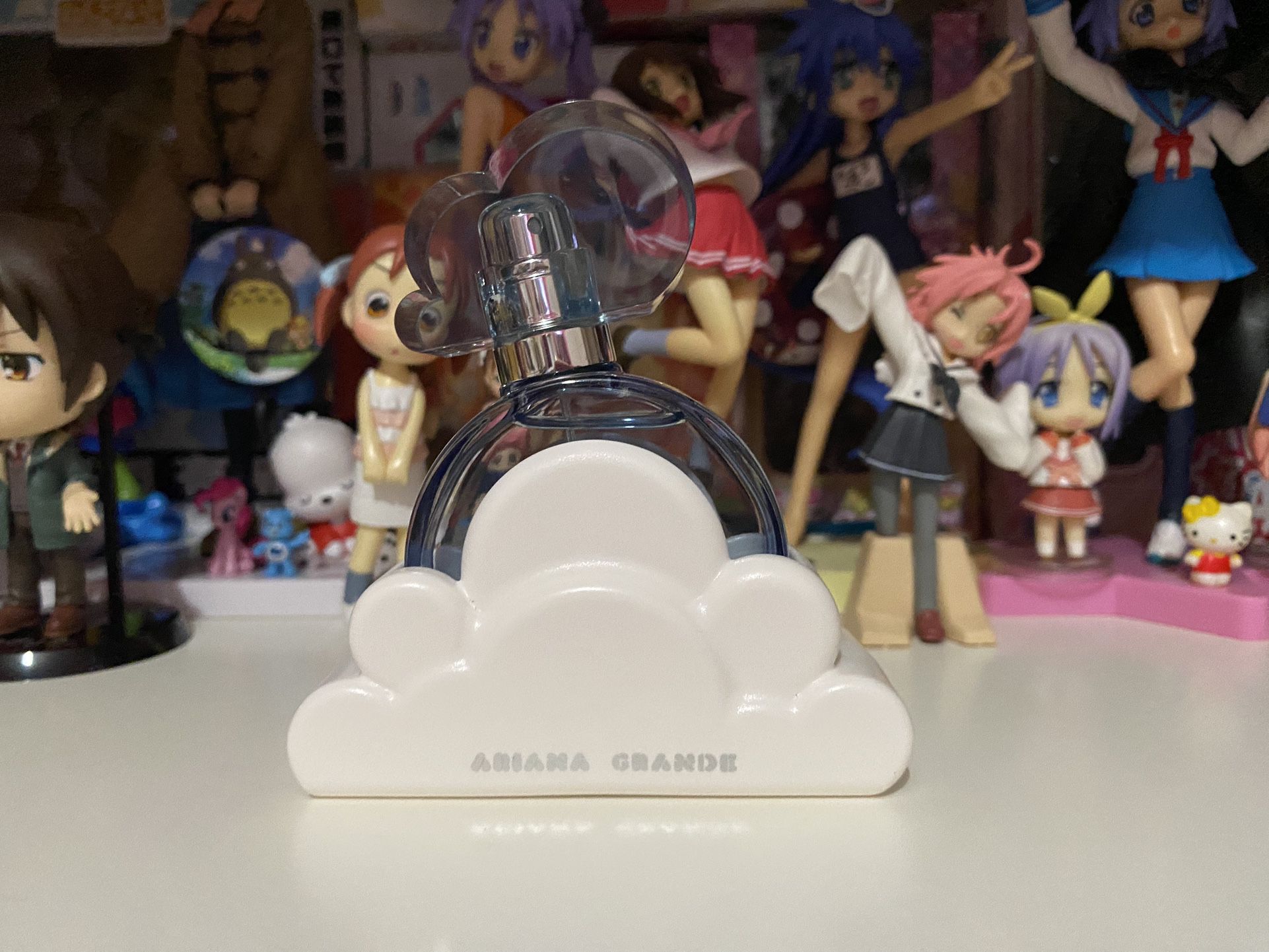 Ariana Grande Cloud Perfume 