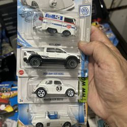 Hot Wheels Set Of 4 White Cars