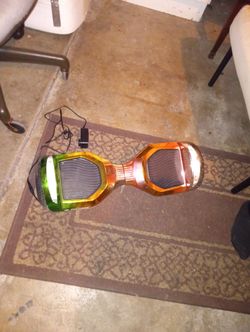 Gotrax Glide. Hoverboard