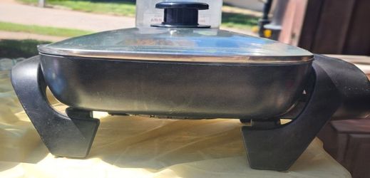 Electric griddle