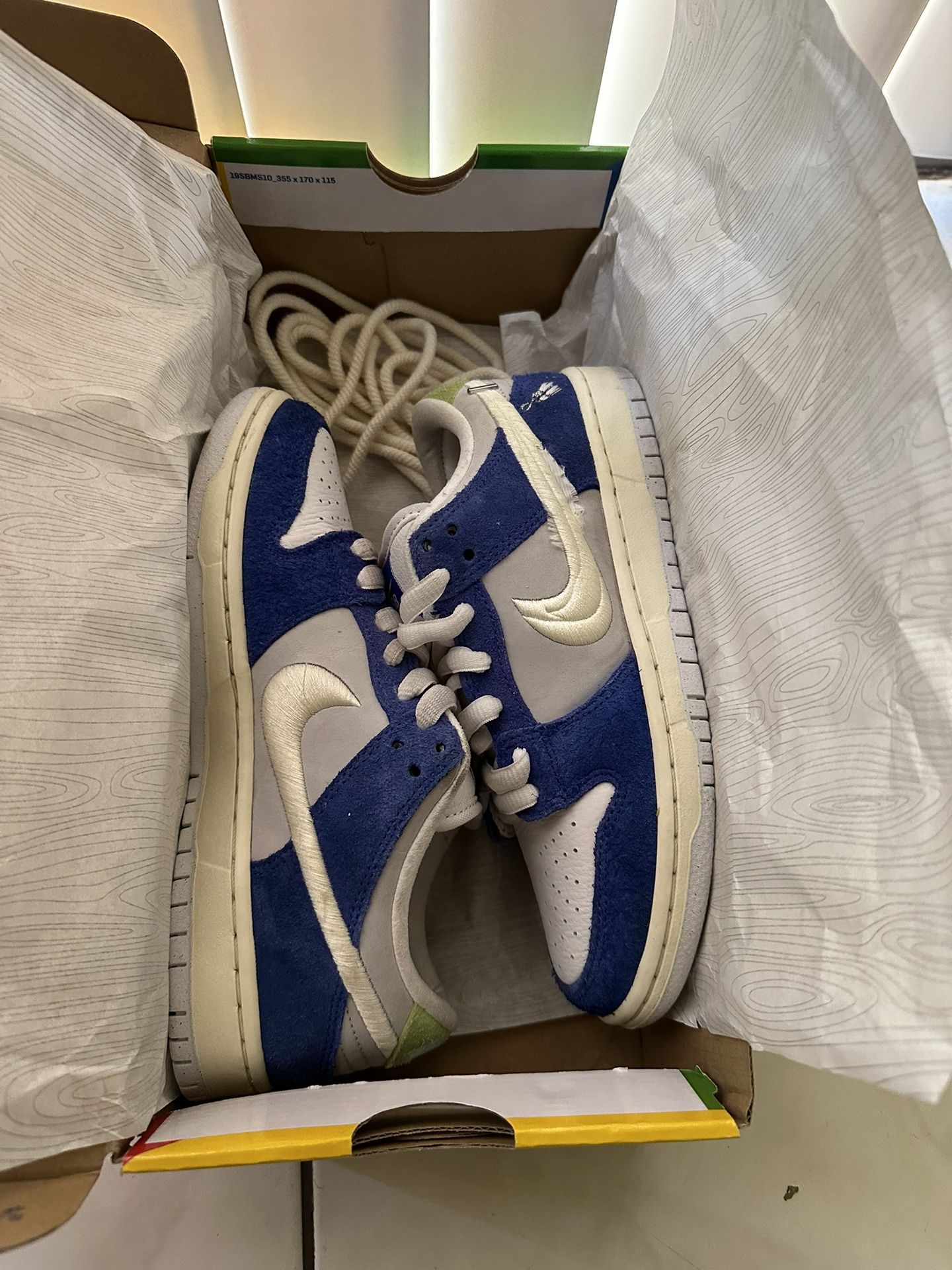 Nike SB Dunk Low Gardenia Fly Street Wear, Size 6