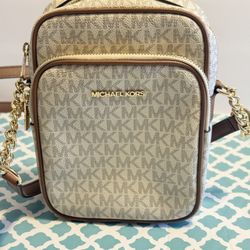 👜 Michael Kors Jet Set Travel Crossbody Bag – Double Zip – Signature MK Print 👜