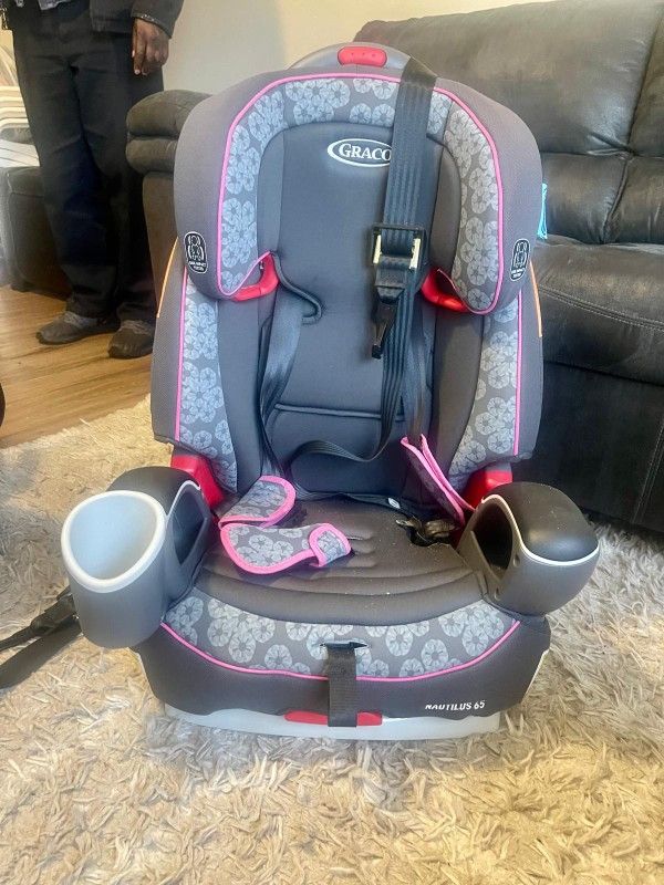 3 GRACO Car Seats