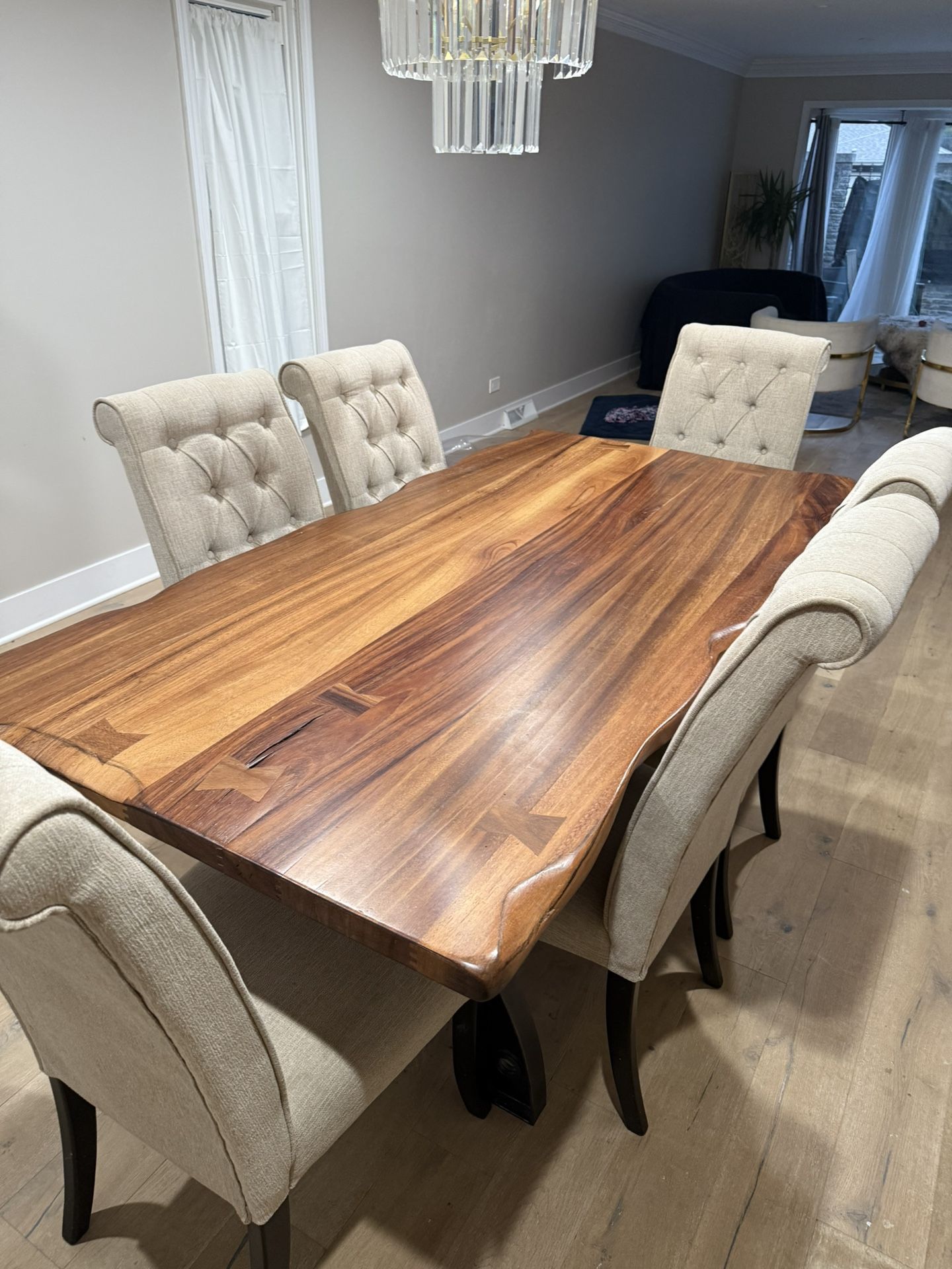 Solid Wood Dining Table With 6 Chairs 