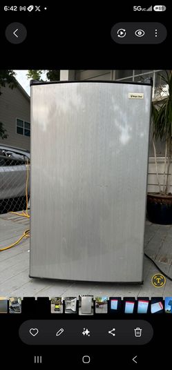RefrigeratorR