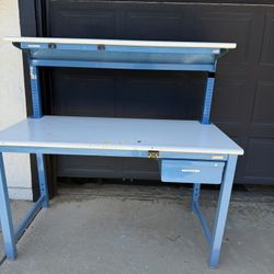 Heavy Duty Work Bench