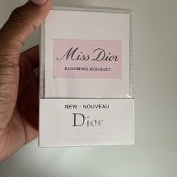Miss Dior Blooming Bouquet