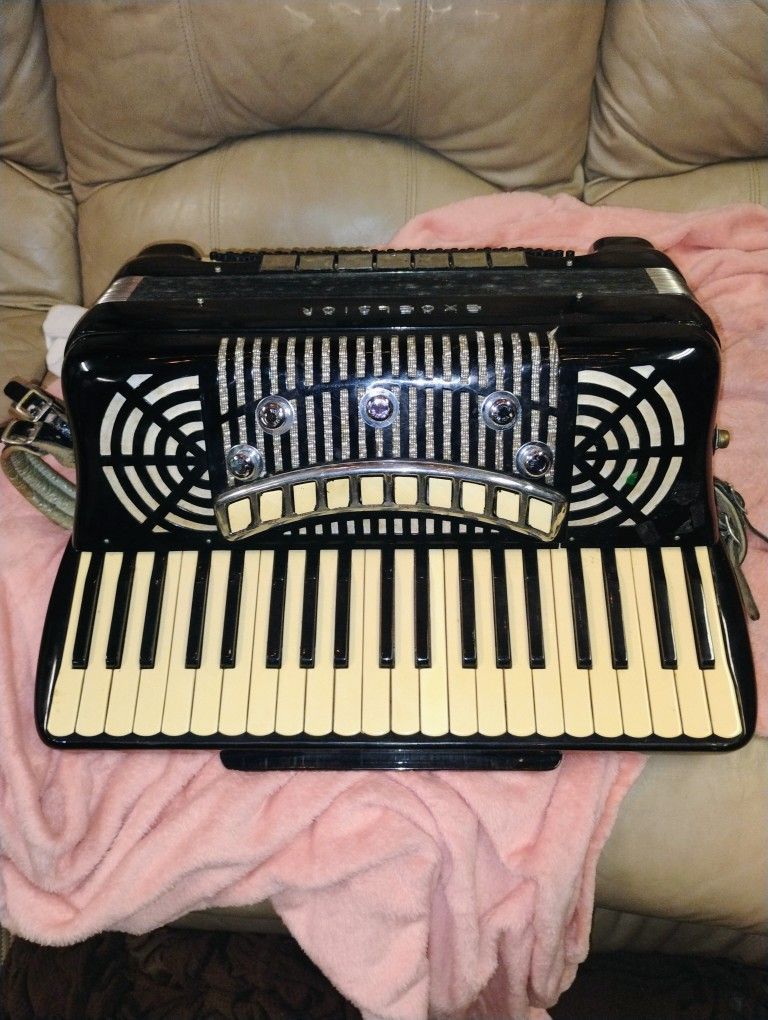 Excelsior Piano Accordion 8767