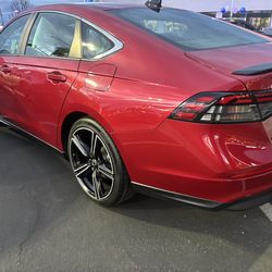 Charger Honda Accord Hybrid Mazda