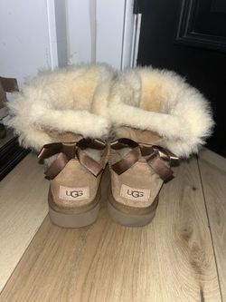 Womens UGG® Mini Bailey Bow II Boot - Chestnut