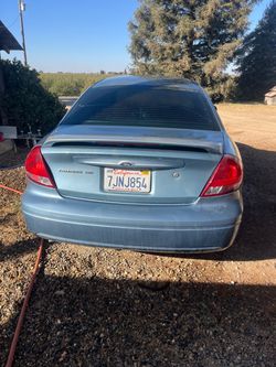 2005 Ford Taurus