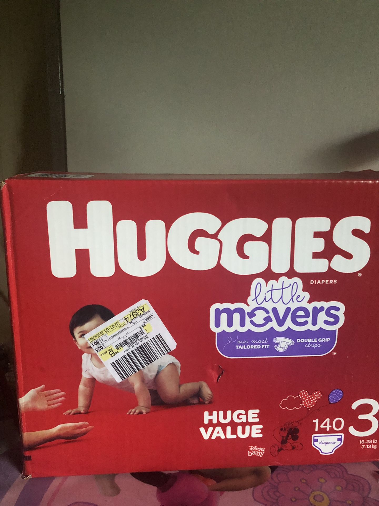 Huggies little movers size 3 (140 DIAPERS)- -$30 !!