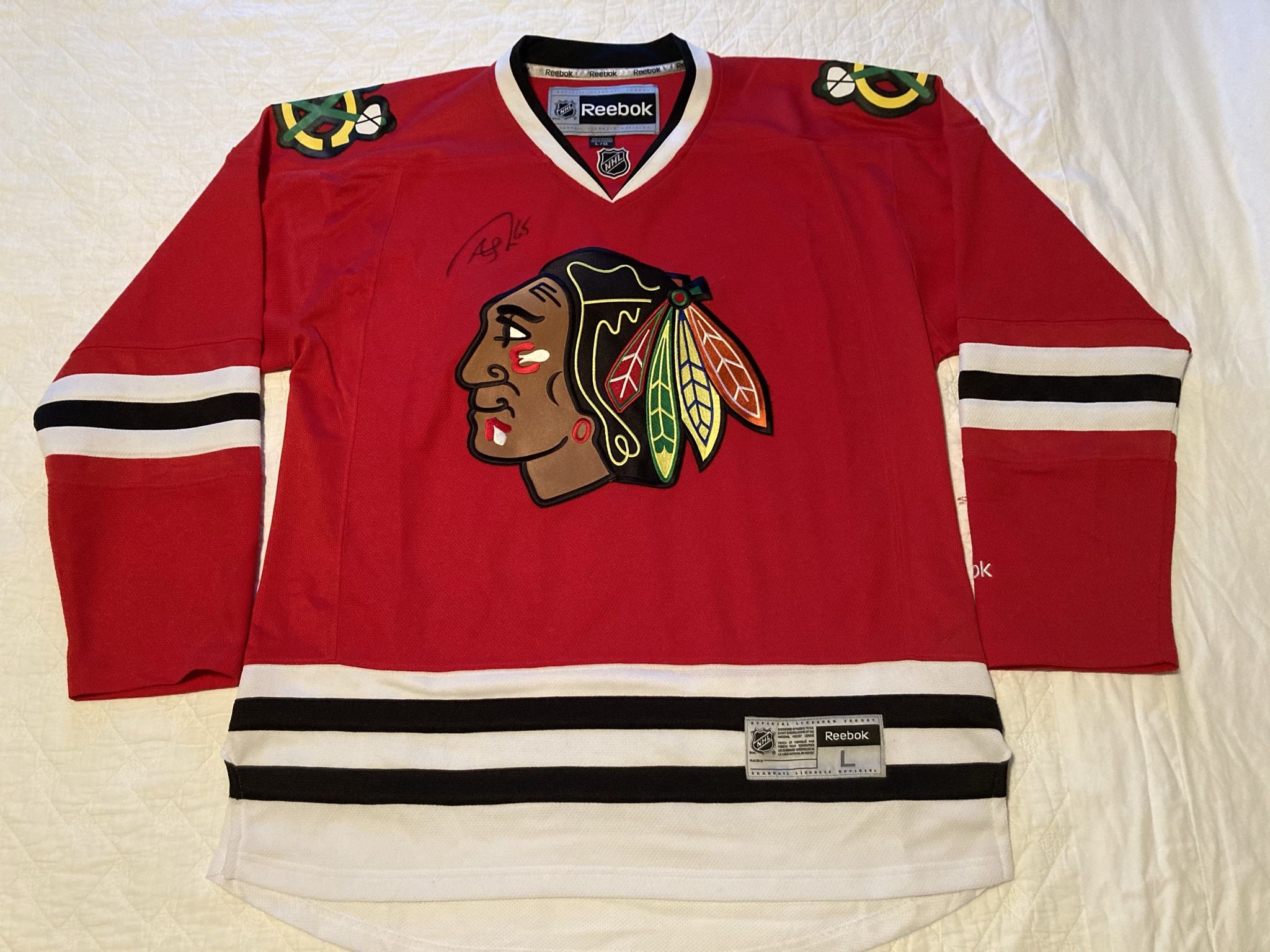 Andrew Shaw Signed Jersey