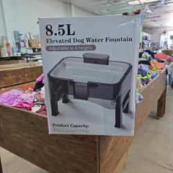 8.5L Elevated Dog Water Fountain 