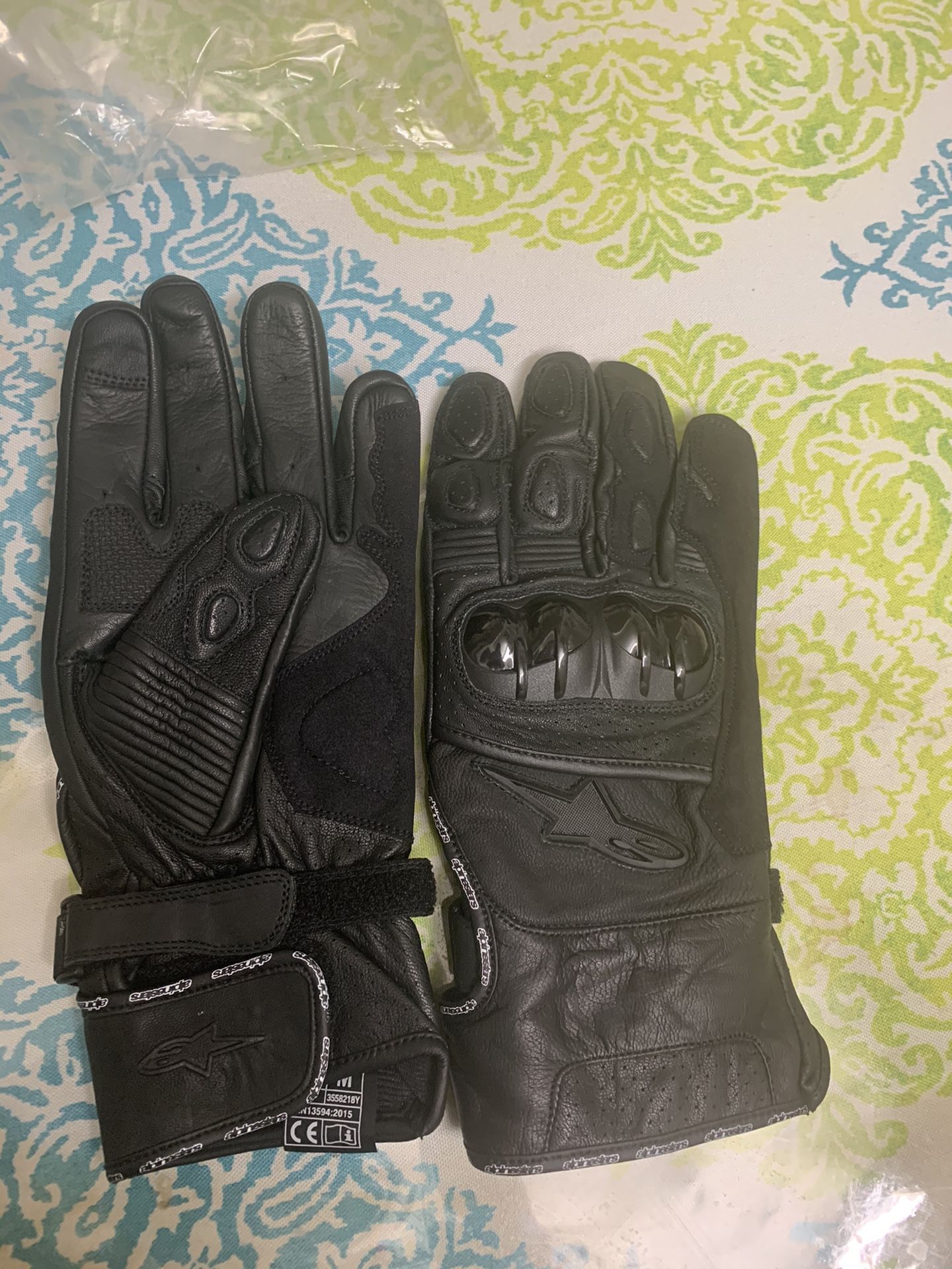 New Alpinestar Leather Motorcycle Gloves