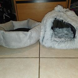 2 Plush Pet Beds for Cats or Small Dogs
